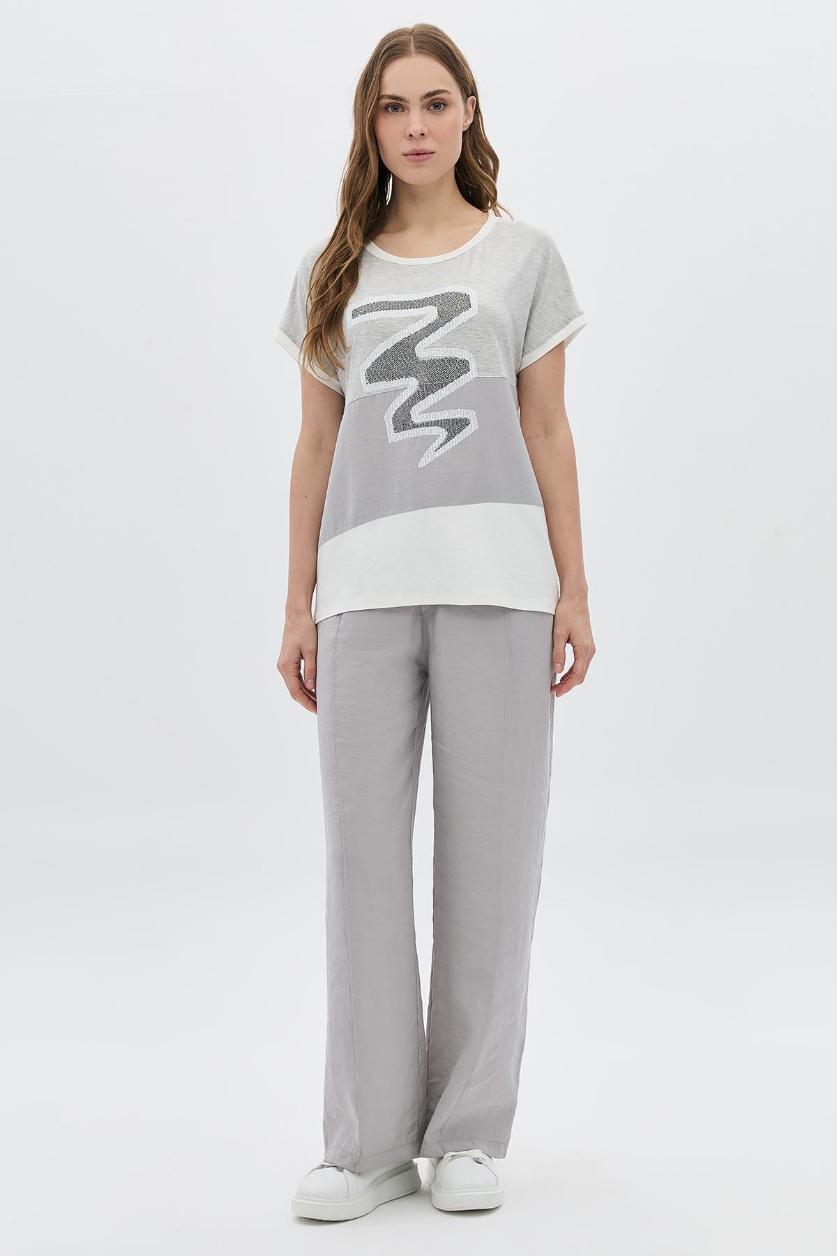 Parçalı Bsn ve Taşlı T-Shirt