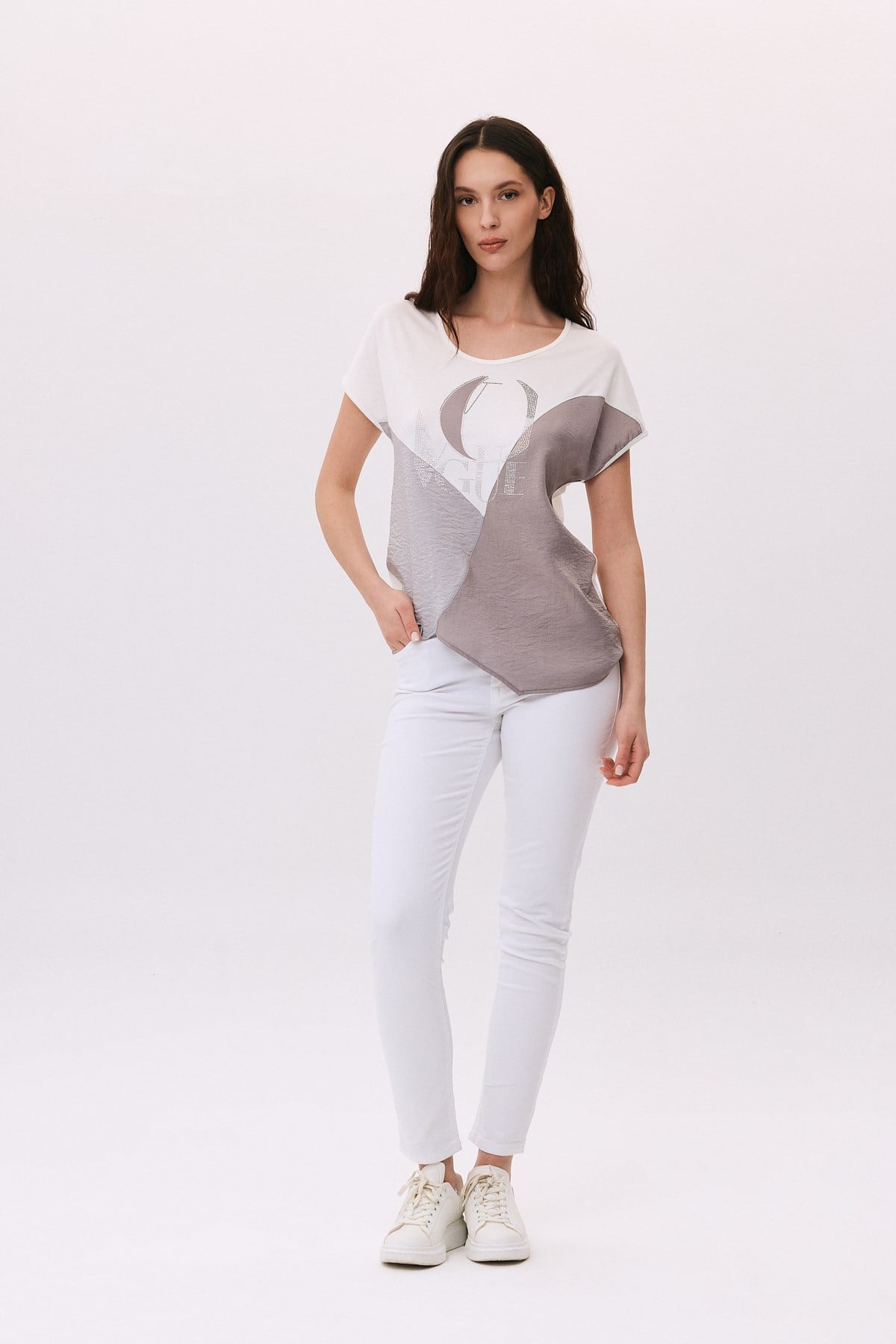 Vogue Taşlı ve Bsn'li T-Shirt