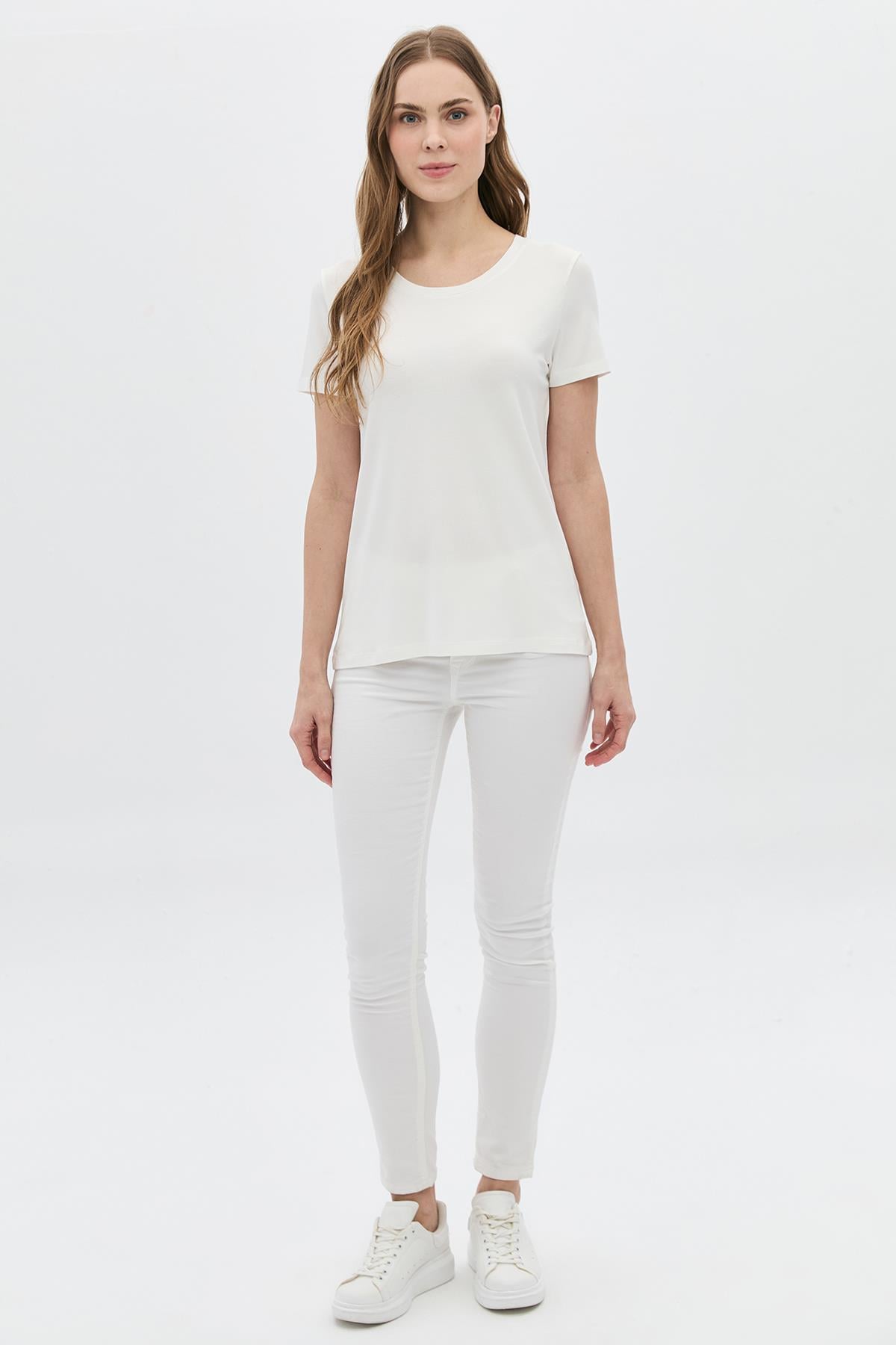 Basic Viskon Sıfır Yaka T-Shirt