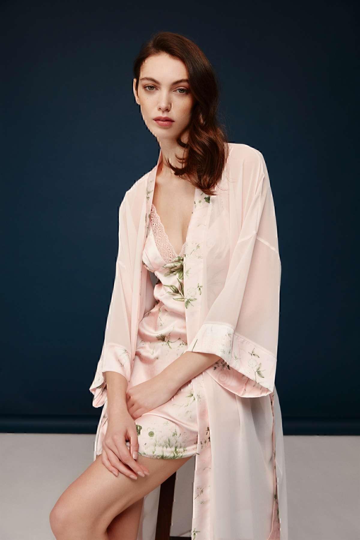 Bonnıe&Clyde Bayan Saten Gecelik Sabahlık Takım BASKILI CEYİZ BONNİE&CLYDE