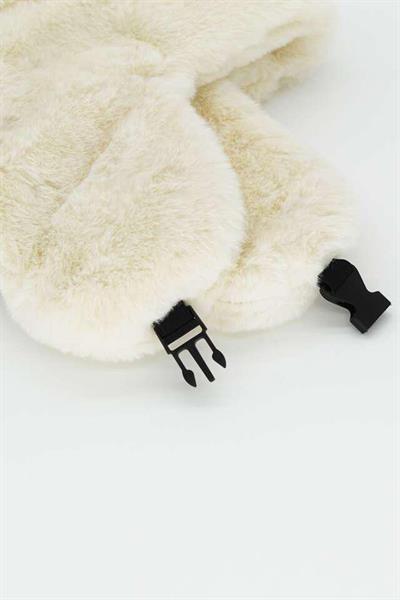 Bej Peluş Kulaklı Klipsli Bere Pilot Şapka