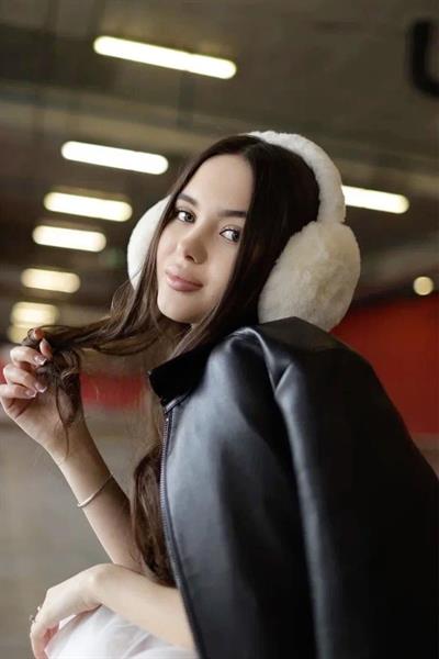 İthal Beyaz Katlanabilinir Peluş Kulaklık