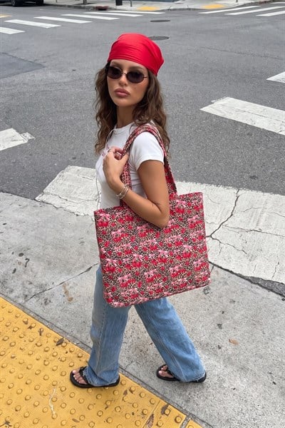 Kadın Leopard & Cherry Shopper Tote Bag