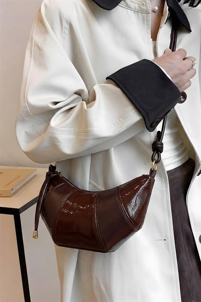 Kadın Rugan Acı Kahve Kruvasan Omuz Çantası