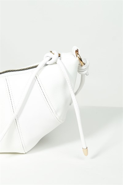Kadın Rugan Beyaz Kruvasan Omuz Çantası
