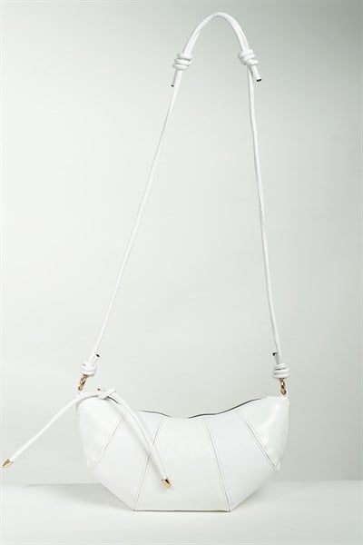 Kadın Rugan Beyaz Kruvasan Omuz Çantası