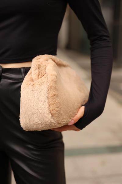 Kadın Sütlü Kahve Yumuşak Peluş Clutch Portföy Çanta