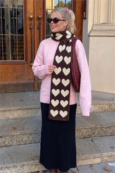 Lovely Kahve Özel Üretim Kalp Desenli Atkı