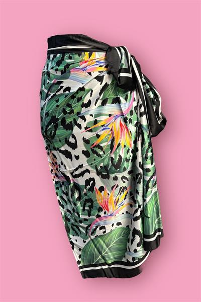 Özel Tasarım Amazon  İç Göstermeyen Pareo  95*145 Cm