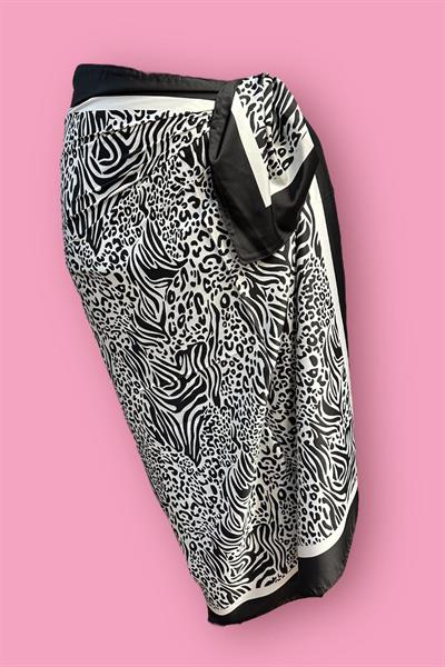 Özel Tasarım Zebra Leopar İç Göstermeyen Pareo  95*145 Cm