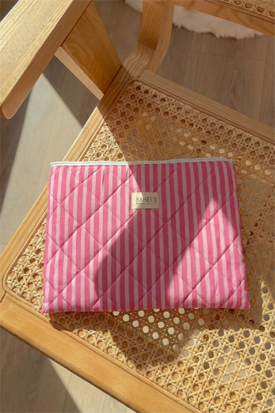 Pembe Çizgili XL Macbook ve Tablet Uyumlu Portföy Çanta