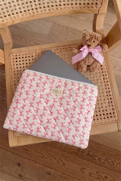 Pinkly XL Macbook ve Tablet Uyumlu Portföy Çanta