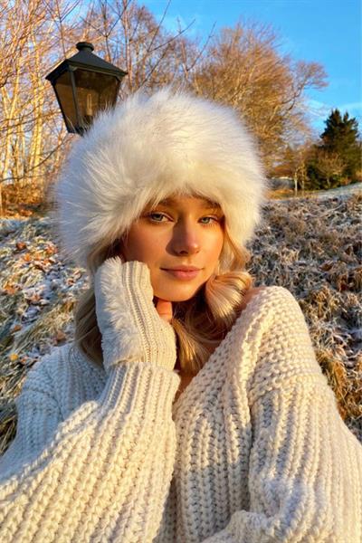 Trend Beyaz Peluş Kürk Kalpak Şapka
