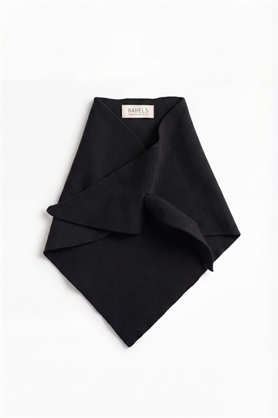 Viral Siyah Geçmeli Boyunluk Şal Atkı