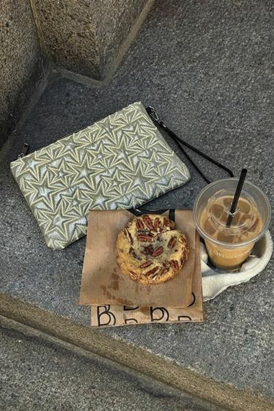 Yıldız Desenli Sarı Portföy Çanta