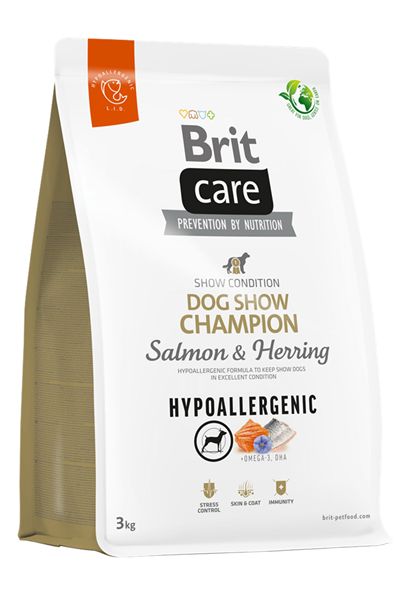 Brit Care Hypoallergenic Dog Show Champion Somonlu Ringa Balıklı Yetişkin Köpek Maması 3kg