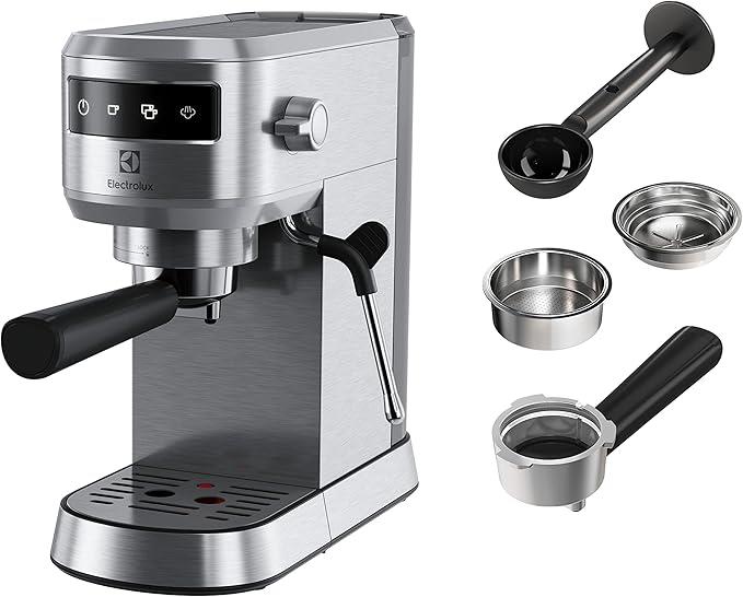 OUTLET Electrolux E6EC1-6ST Explorer 6 Espresso Cappuccino Makinesi Paslanmaz Çelik, Isı Kontrol Teknolojisi, Süt Köpürtücü, Çıkarılabilir Damlatma Tepsisi, 1250W