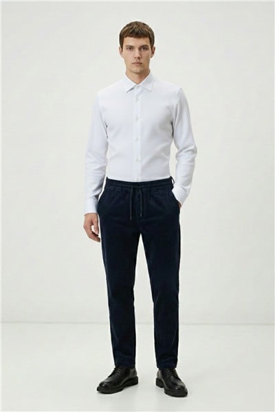 Giotelli Erkek Beyaz Dar Kesim Slim Fit %100 Pamuk Sivri Yaka Klasik Gömlek