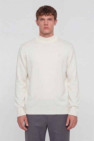 Giotelli Erkek Ekru Polo Yaka Regular Fit Pamuk Karışımlı Triko Kazak