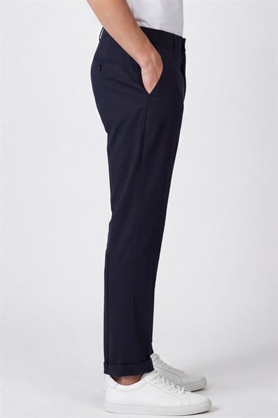 Giotelli Erkek Koyu Lacivert Dar Kesim Slim Fit Viskon Yan Cep Normal Bel Pantolon 