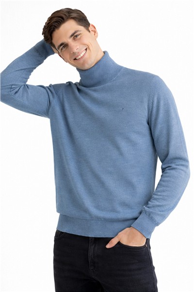 Giotelli Erkek Mavi Dar Kesim Slim Fit Yünlü Düz Balıkçı Yaka Triko Kazak