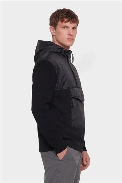 Giotelli Erkek Siyah Normal Kesim Regular Fit Fleto Kapaklı Cep Kapişonlu Sweatshirt