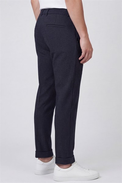 Giotelli Erkek Siyah Dar Kesim Slim Fit Dokuma Yan Cep Lastikli Bel Pantolon