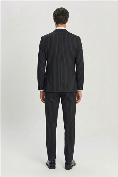 Giotelli Siyah Yelekli Çizgili Sivri Yaka Roma Kalıp 6 Drop Tam Astarlı Erkek Takım Elbise