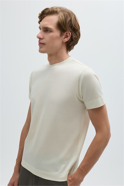 Açık Krem %100 Pamuk Regular Fit Dokuma Bisiklet Yaka Basic T-Shirt