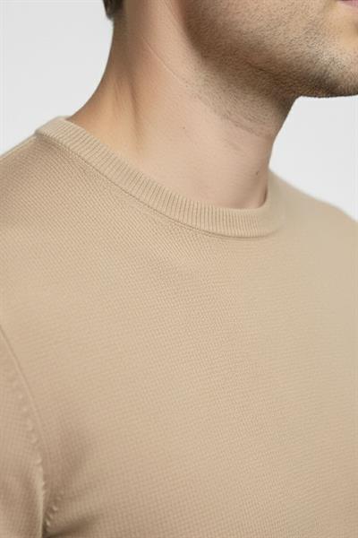 Erkek Bej Normal Kesim Regular Fit Pamuklu Dokuma Bisiklet Yaka Triko Kazak