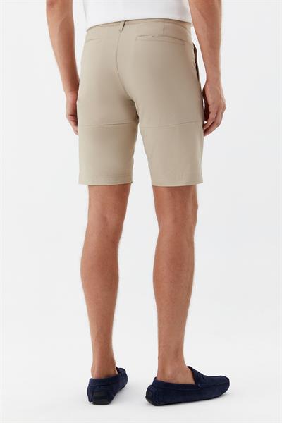 Erkek Bej Normal Kesim Regular Fit Pamuklu Yan Cep Normal Bel Bermuda Şort