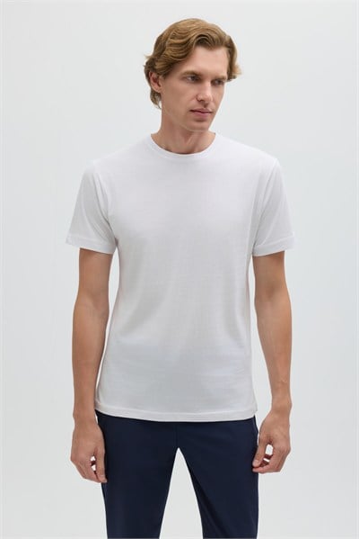 Beyaz %100 Pamuk Bisiklet Yaka Düz Renk Basic T-Shirt