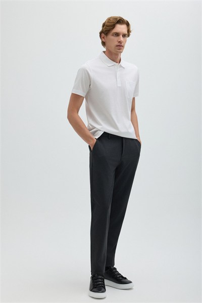 Beyaz %100 Pamuk Cepli Polo Yaka T-shirt