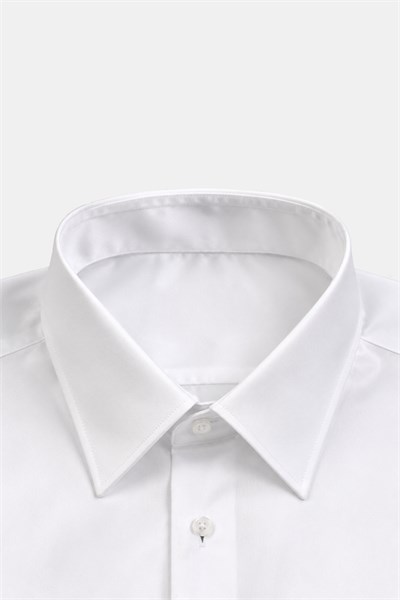 Beyaz %100 Pamuk Regular Fit Sivri Yaka Uzun Kollu Gömlek
