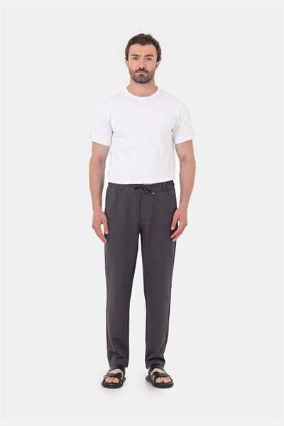Beyaz Nakışlı %100 Pamuk Bisiklet Yaka Düz Renk Basic T-Shirt