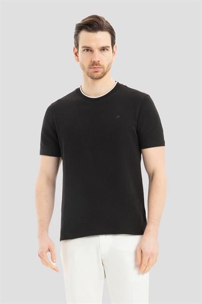 Siyah Bisiklet Yaka Dokulu Erkek T-Shirt – Regular Fit