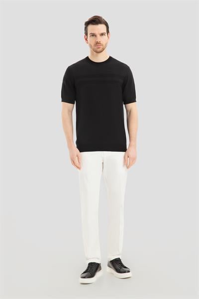 Siyah Slim Fit Jakarlı Triko Bisiklet Yaka Tişört