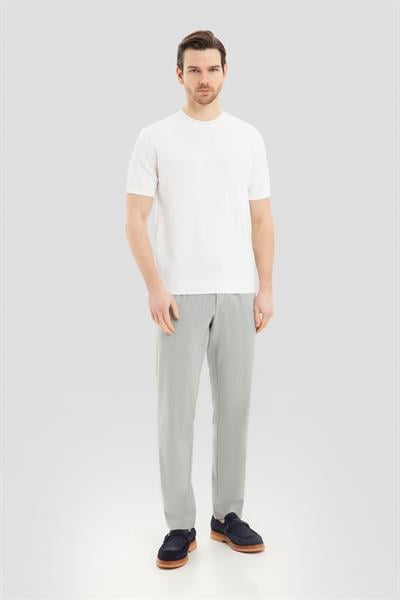 Ekru Slim Fit Triko Bisiklet Yaka Jakarlı Tişört