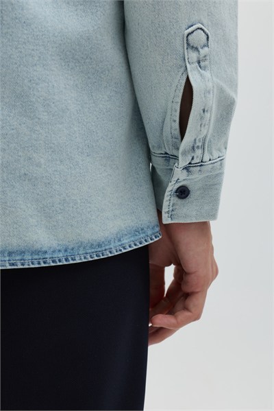Buz Mavisi Regular Fit Pamuk Cepli Uzun Kollu Denim Ceket Gömlek