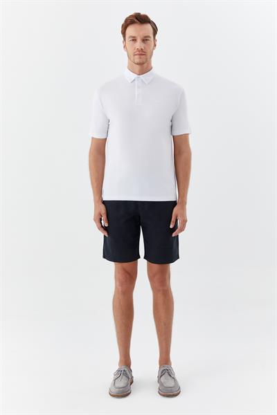 Erkek Beyaz Standart Fit Düğmeli Polo Yaka Tişört – Kısa Kollu