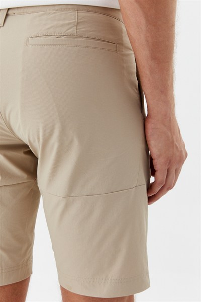 Bej Regular Fit Pamuklu Yan Cepli Normal Bel Bermuda Şort