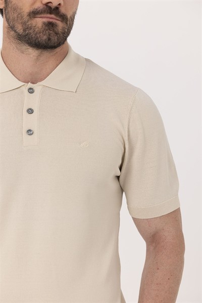 Bej Regular Fit Göğüs Nakış Detaylı Polo Yaka Triko T-shirt