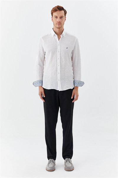 Erkek Beyaz Dar Kesim Slim Fit %100 Pamuk Baskılı Düğmeli Yaka Gömlek