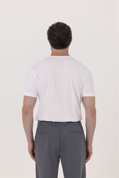 Beyaz %100 Pamuk Bisiklet Yaka Düz Renk Basic T-Shirt