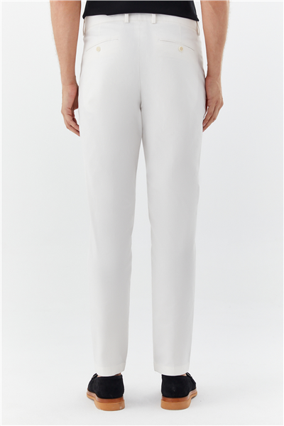 Erkek Beyaz Normal Kesim Regular Fit Dokuma Yan Cep Normal Bel Klasik Pantolon