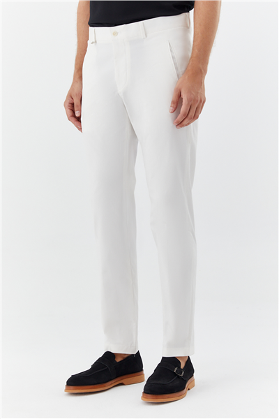 Erkek Beyaz Normal Kesim Regular Fit Dokuma Yan Cep Normal Bel Klasik Pantolon
