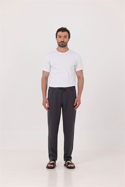 Beyaz Nakışlı %100 Pamuk Bisiklet Yaka Düz Renk Basic T-Shirt