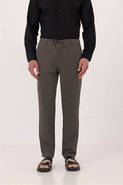Haki Dokulu Arka Lastikli Köprü Kemerli Bağcıklı Slim Fit Jogger Pantolon