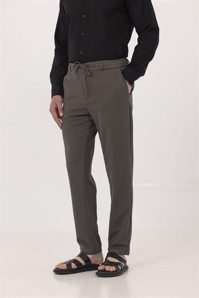 Haki Dokulu Arka Lastikli Köprü Kemerli Bağcıklı Slim Fit Jogger Pantolon
