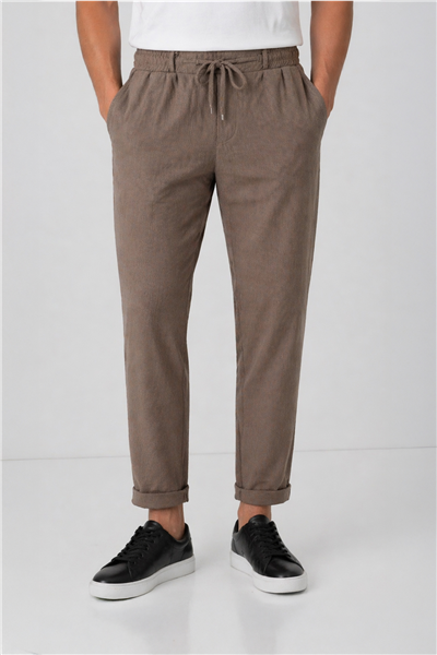 Erkek Kahverengi Regular Fit Standart Boy Dokuma Armürlü Jogger Pantolon
